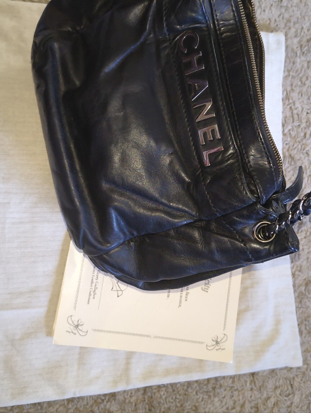 For Trade CHANEL Black LAX Accordion Leather Shoulder Bag - Picture 12 of 14